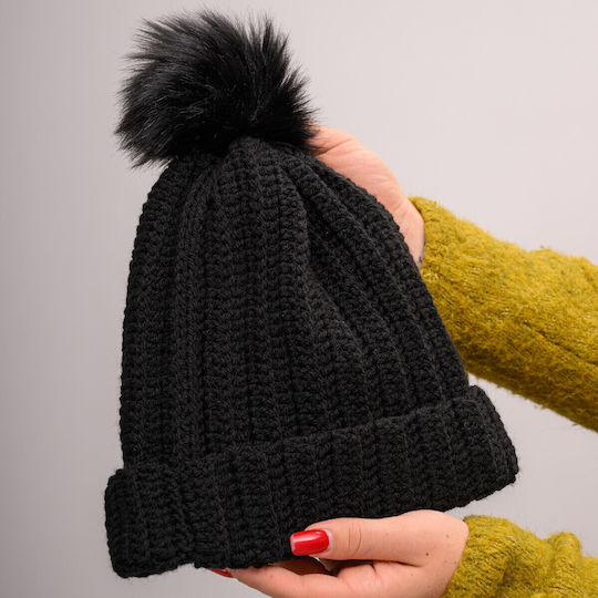 Pom Pom Beanie Beanie with Rib Knit in Black color