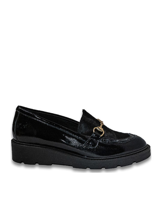 Women's Moccasins in Black Color
