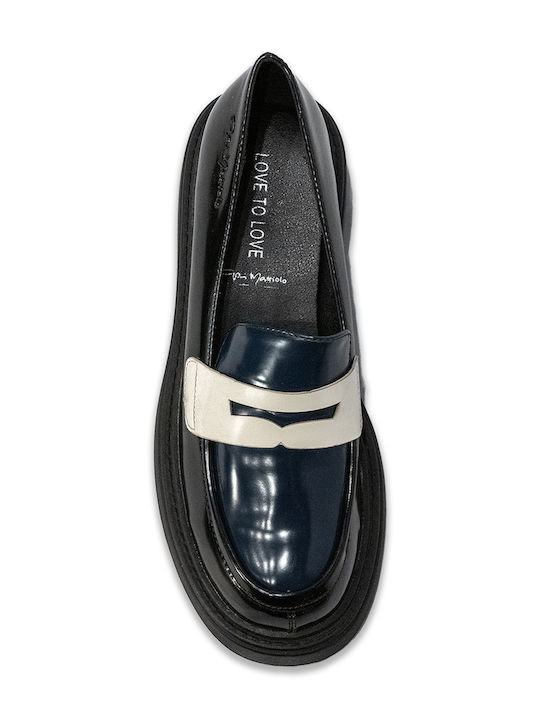 Women's Moccasins in Black Color