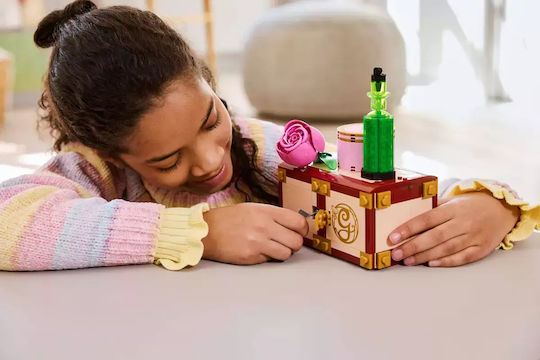 LEGO Wicked Glinda & Elphaba Dormitory За 8+ Години 740 Бройки