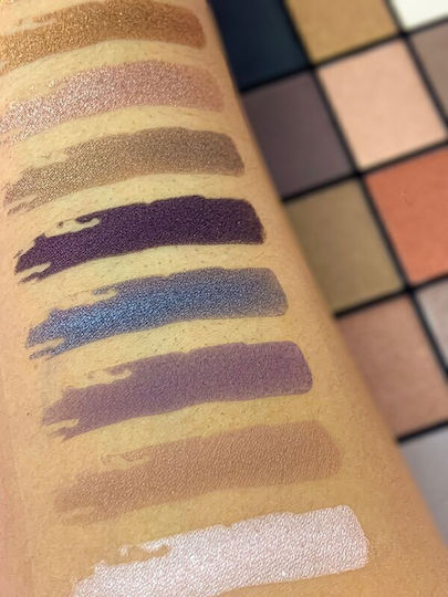 Revolution Beauty Reloaded Iconic Палитра със Сенки за Очи в Твърда Форма 2.0 16.5гр
