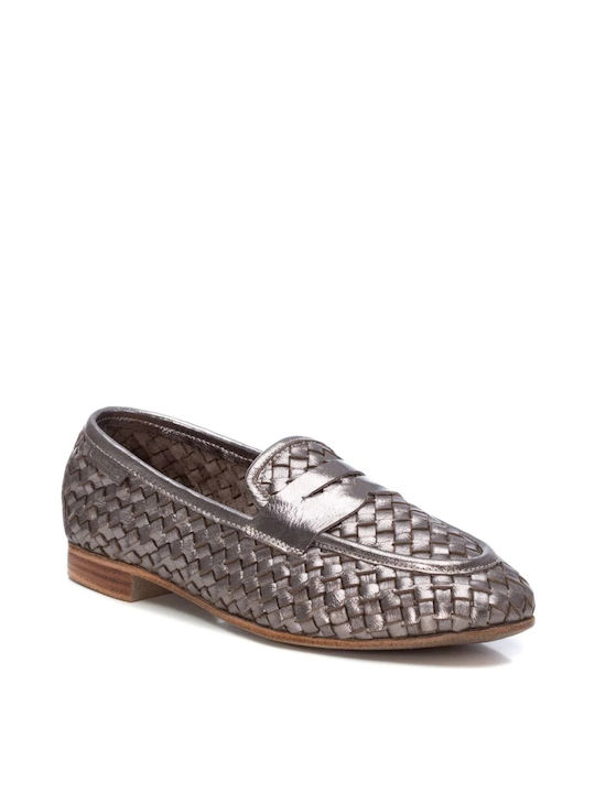 Carmela Footwear Leather Women's Moccasins in Silver Color