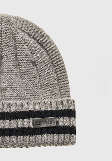 Beanie Beanie Knitted in Gray color