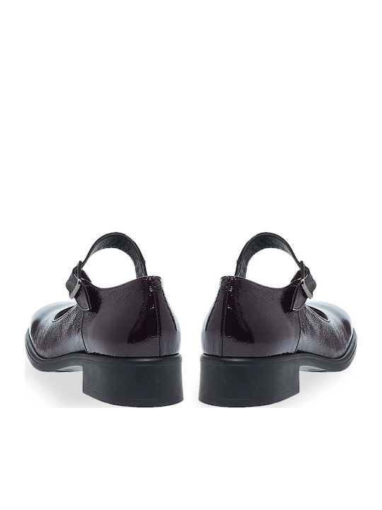Lederne Damen Ballerinas mit Riemen in Burgundisch Farbe
