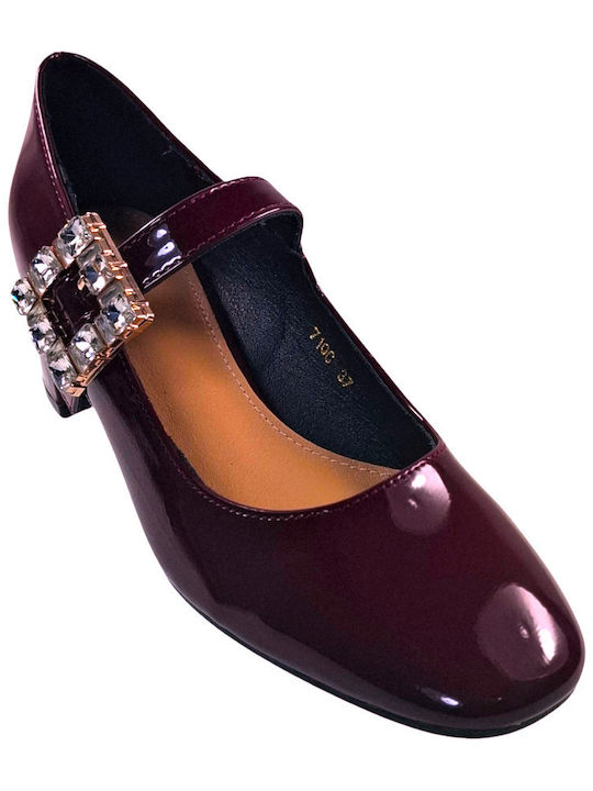 Pumps mit Riemchen Burgundisch