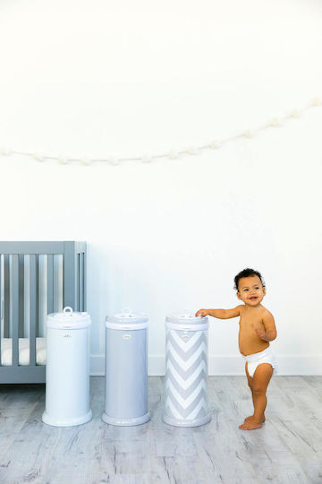 Ubbi Gray Chevron Diapers