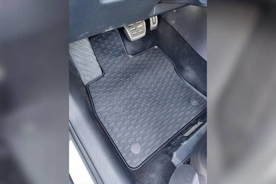 Rubber Mats Geyer & Hosaja Audi A3 8v 2012-2020 Skoda Octavia III 2013-2019 Octavia IV 2020+ VW Passat B8 2014+ Golf Sportvan 2013-2020 Cupra Formentor 2020+ 4 Pieces 815/4c