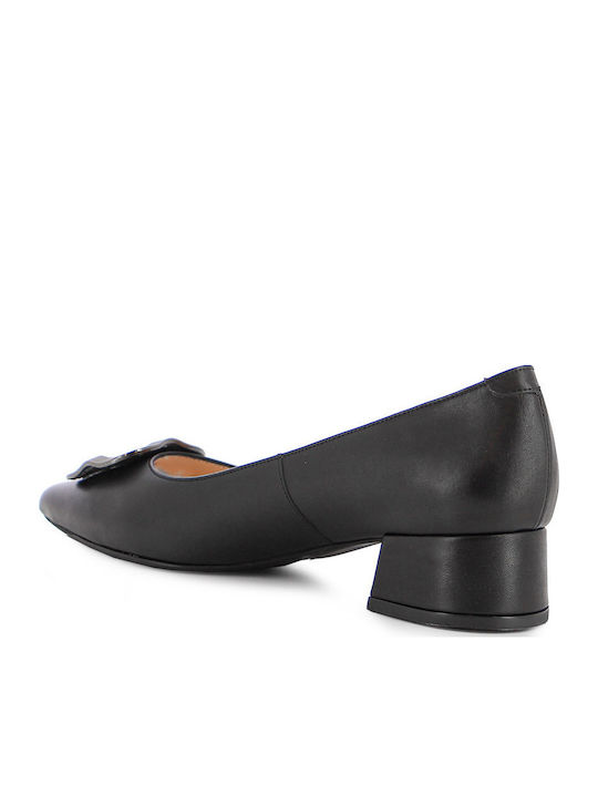 Guy Laroche