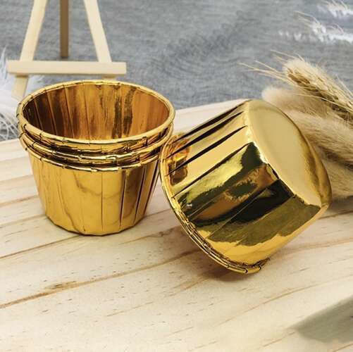 Set 50 forme de brioșe din aluminiu Zola 3,5 X 6 cm aurii