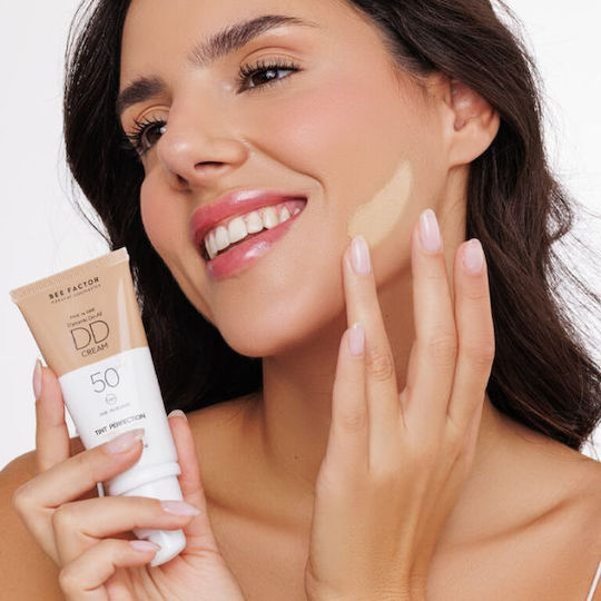 Bee Factor 5 в 1 Tint Perfection DD 02 Дневен Крем За Лице С SPF50 За Хидратация и Несъвършенства По Кожата С Хиалуронова Киселина 50ml