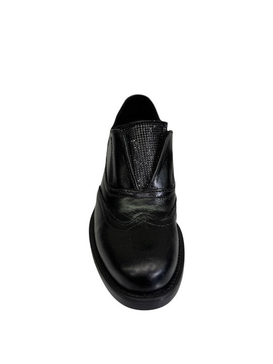 Studio Mode Leather Women's Loafers in Black Color