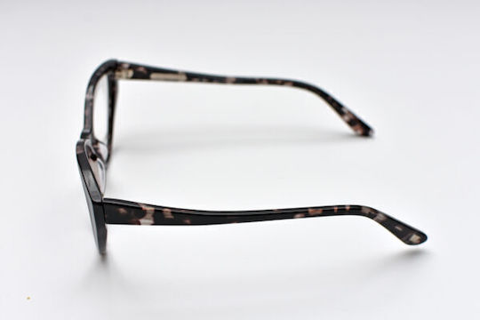 Tipi Diversi Women's Acetate Butterfly Frame Brown Tortoise TD4125 C2