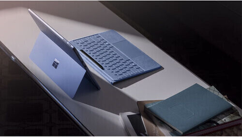 Microsoft Surface Pro Flex w/ Slim Pen Kabellos Bluetooth Tastatur mit Touchpad Englisch US Bright Sapphire