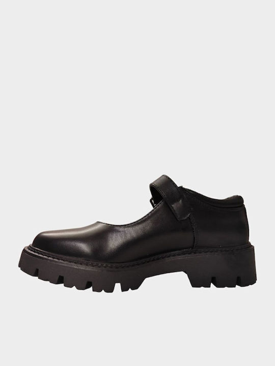 Adam's Shoes