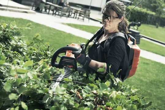 Husqvarna 520ilx Χορτοκοπτικό Ώμου / Χειρός Μπαταρίας 36V Solo 3kg Brushless