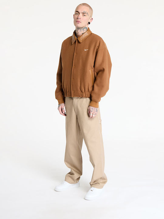 Solo Swoosh Collegejacke Jacke Light British Tan, Light Orewood Brown, White