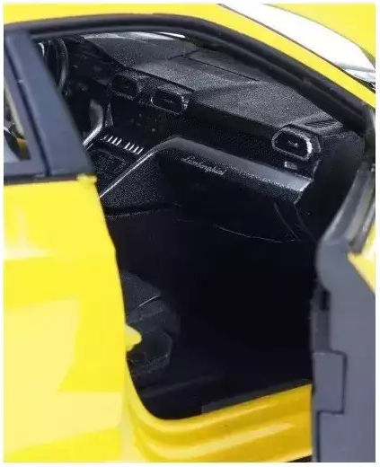 Bburago Car Lamborghini Urus - Yellow 1:18 For 3+ Years Old