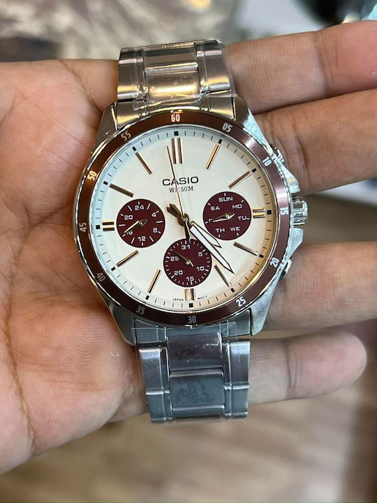 Casio Men's Watch 35mm Chronograph Battery with Red Metal Bracelet