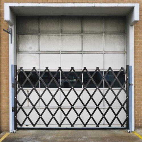 Vevor Μεταλλική Πόρτα Φράχτη σε Μαύρο Χρώμα 1.8x1.21m