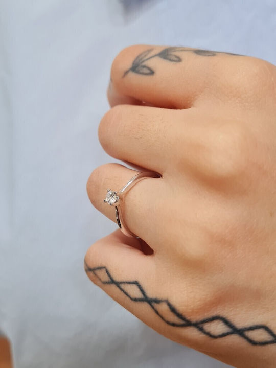 Mentzos Single Stone with Diamond