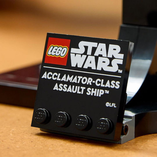 LEGO Nava de Asalt Clasa Acclamator Disney pentru 18+ Ani 450 Bucăți