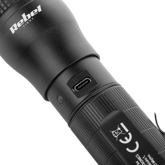 Rechargeable Flashlight LED IPX4 with Maximum Brightness 800lm