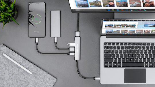 Kruger & Matz USB-C Dockingstation für Laptop mit HDMI 4K Silber (KM0400)