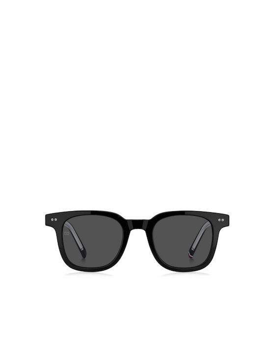 Tommy Hilfiger Women's Sunglasses with Black Plastic Frame and Black Lens TH2126/S 807/IR