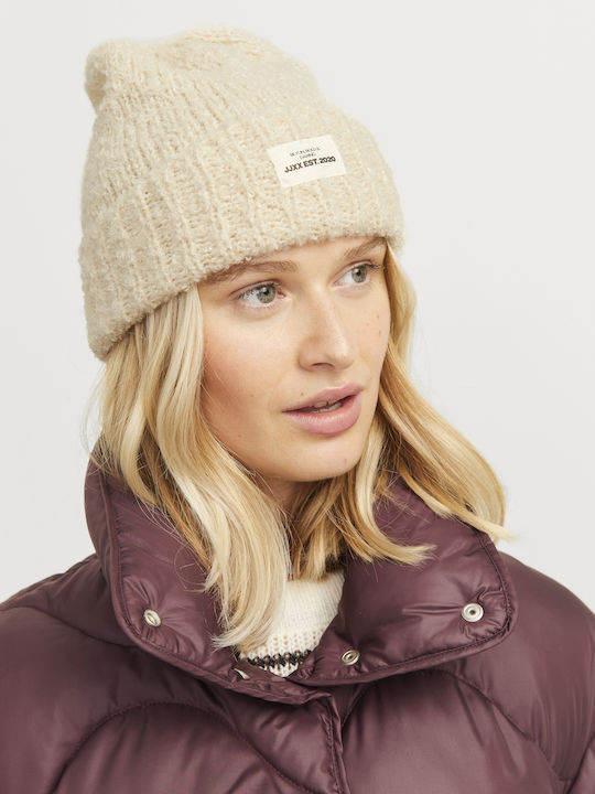Beanie Beanie Knitted in Beige color