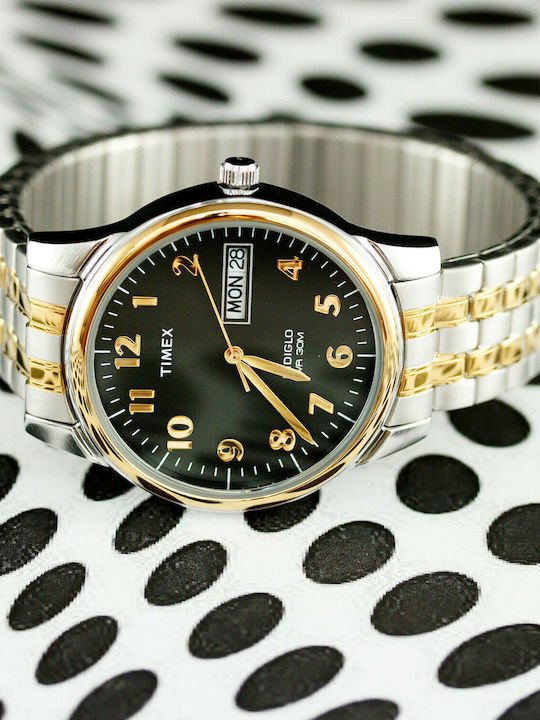 Timex Ανδρικό Ρολόι Μπαταρίας με Ασημί Μεταλλικό Μπρασελέ