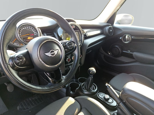 Mini Cooper F55 SD '16