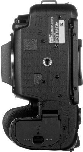 Nikon DSLR Φωτογραφική Μηχανή D7500 Crop Frame Body Black
