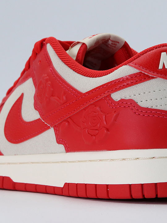 Dunk Low Sneakers Red