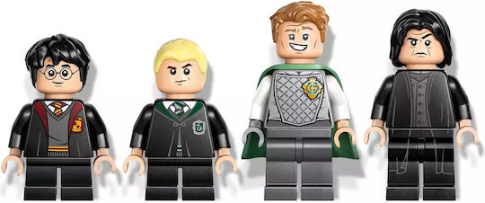 LEGO Castel Harry Potter TM - Hogwarts Castel Duelling Club Pentru 8+ Ani 158 Bucăți