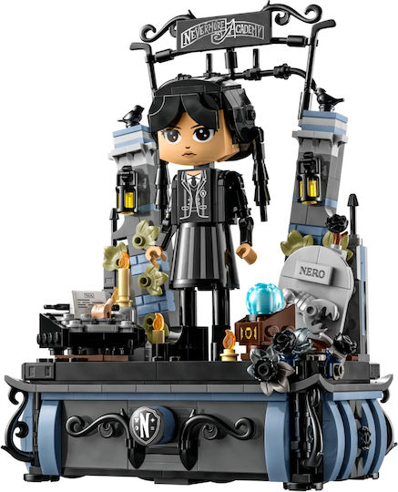 LEGO Wednesday Addams Pentru 10+ Ani 702 Bucăți