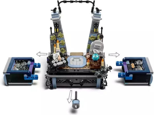 LEGO Wednesday Addams Pentru 10+ Ani 702 Bucăți