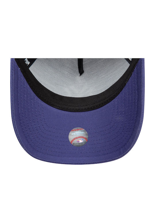 New Era New York Yankees League Essential Trucker
