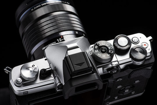 Olympus OM-System OM-3 Mirrorless Φωτογραφική Μηχανή Kit (ED 12-45mm f/4 PRO) Ασημί