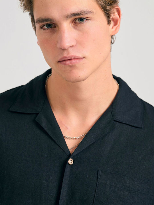 Short-sleeved Linen Shirt in Wide Line Black