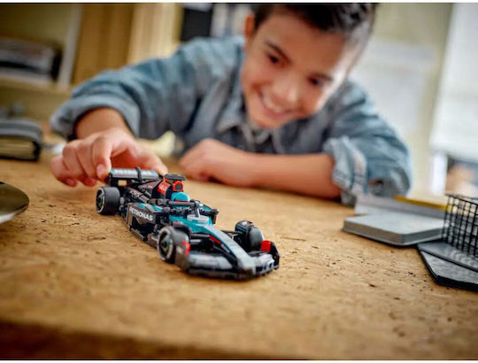 LEGO Speed Champions Mercedes-amg F1® W15 Състезателна Кола за 10+ Години 267 Бройки