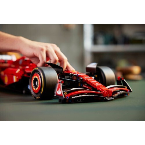 LEGO Technic Ferrari Sf-24 Pentru 18+ Ani 1361 Bucăți 42207