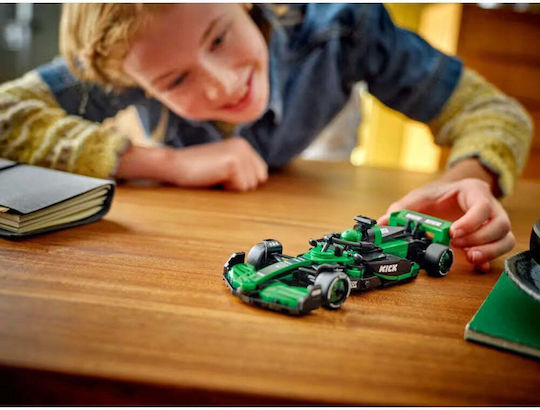 LEGO Speed Champions Kick Sauber F1® Team C44 Race Car for Ages 10+ 259 Pieces