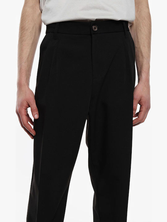Trousers in Regular Fit Black