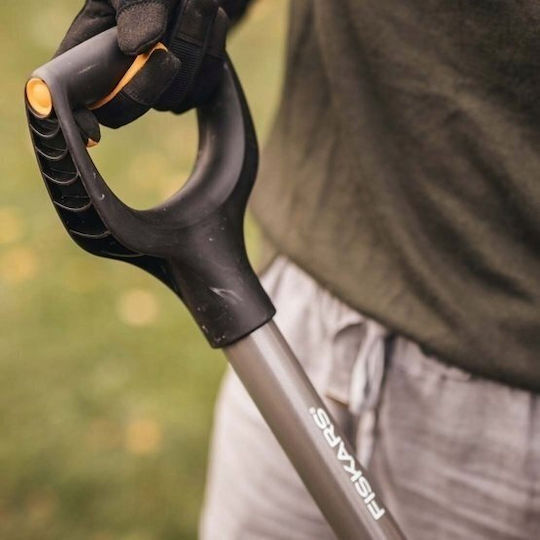 Ergonomic Straight Shovel 1067512 Grey Fiskars