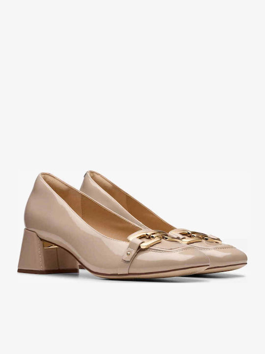 Patent Leather Beige Low Heels Court