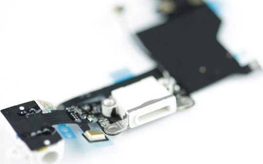 Cablu flexibil cu Port de încărcare în culoarea Alb pentru iPhone 5s