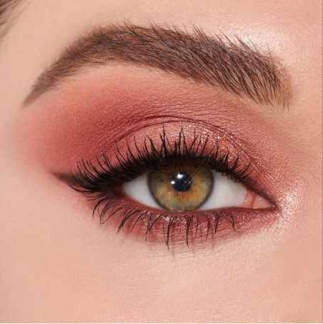 Charlotte Tilbury Paletă cu Farduri de Pleoape Matifiant Pudră Pillow Talk