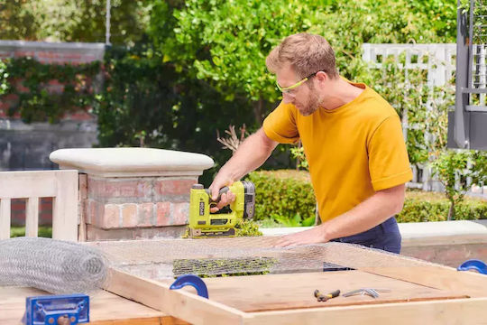 Ryobi Battery Stapler Gun 18V for Staples