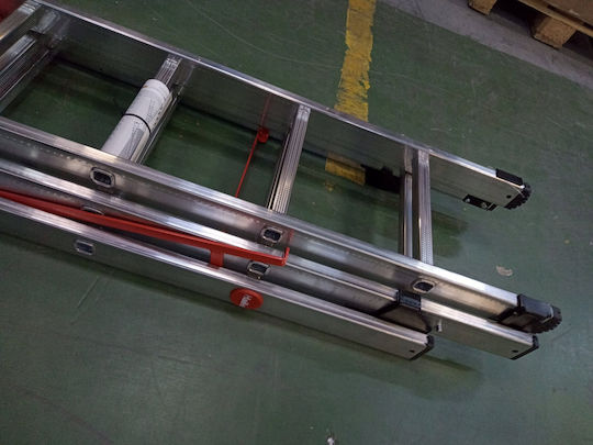 Hailo Doppelter Kombinationsleiter Aluminium