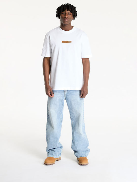 T-shirt White
